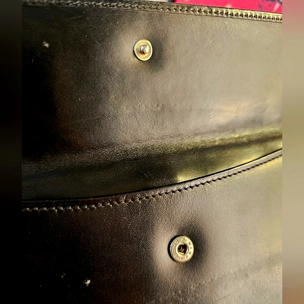 🇮🇹 GUCCI Long Wallet Vintage Bi-Fold: Black Leather & Silver Detailing 🖤